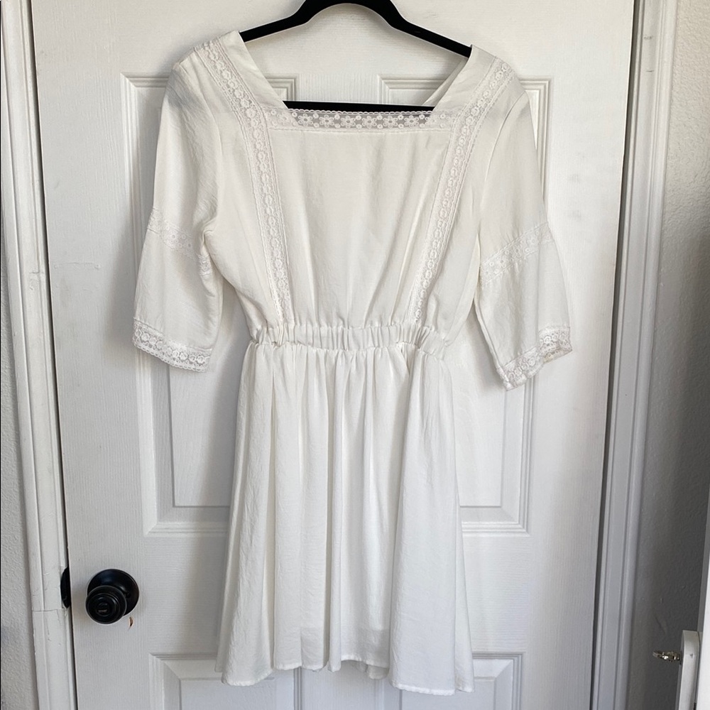 SMA STUFIO White Lace Trim Peasant Dress (M)